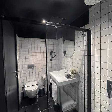 Weingart Hotel
