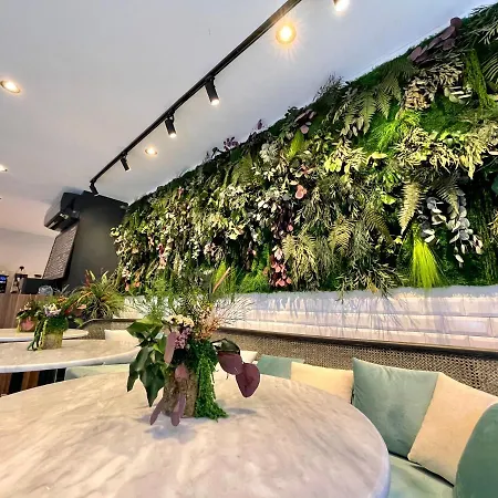 Hotel Weingart 4*