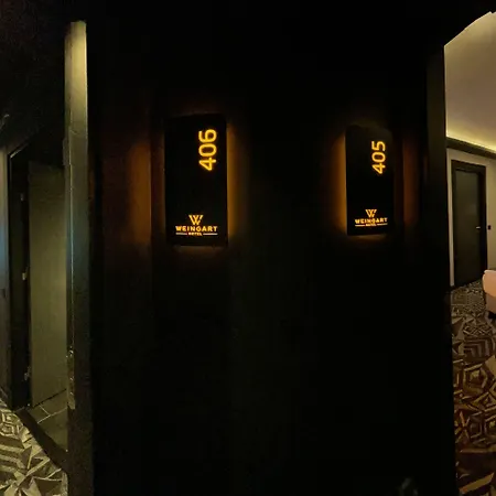 Hotel Weingart 4*