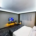 Weingart Hotel