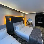 Weingart Hotel 4*