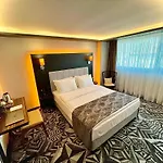 Weingart 4* Stambuł