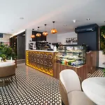 Weingart Hotel
