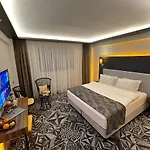 Weingart Hotel