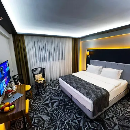 Weingart 4* Stambuł