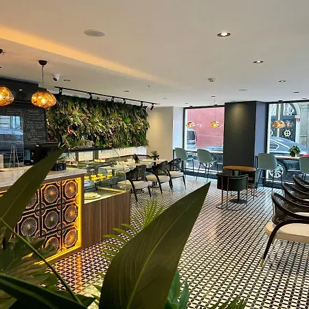 Hotel Weingart 4*
