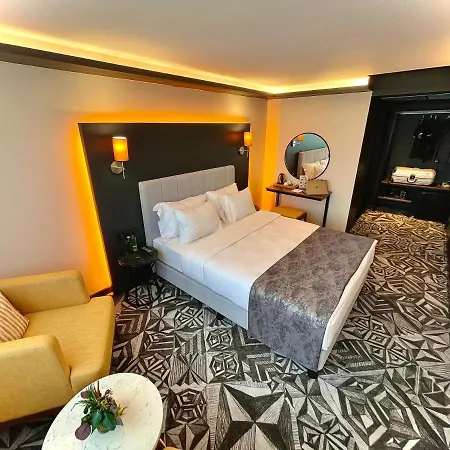Weingart Hotel