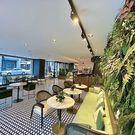 Weingart Hotel