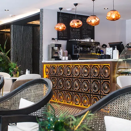 Hotel Weingart 4*