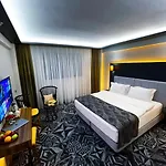 Weingart 4* Istanbul